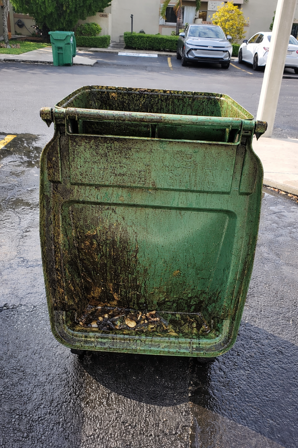 Dirty trash bin